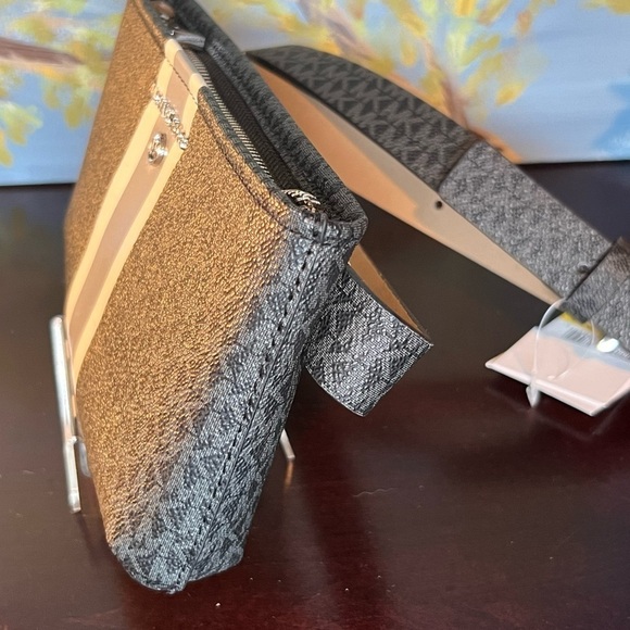 MICHAEL Michael Kors Belt Bag Monogram Coated Canvas Black Gray White S/M NWT - Picture 2 of 6